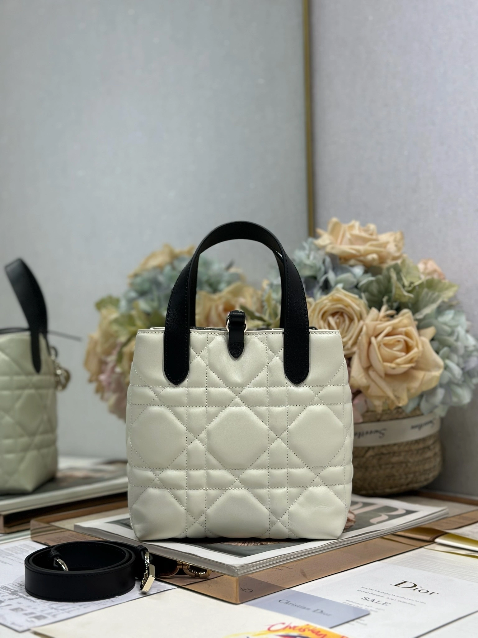MOMO--4ior M2835ONXG-M041 high quality version Toujours cowhide item:E-B000L2068T