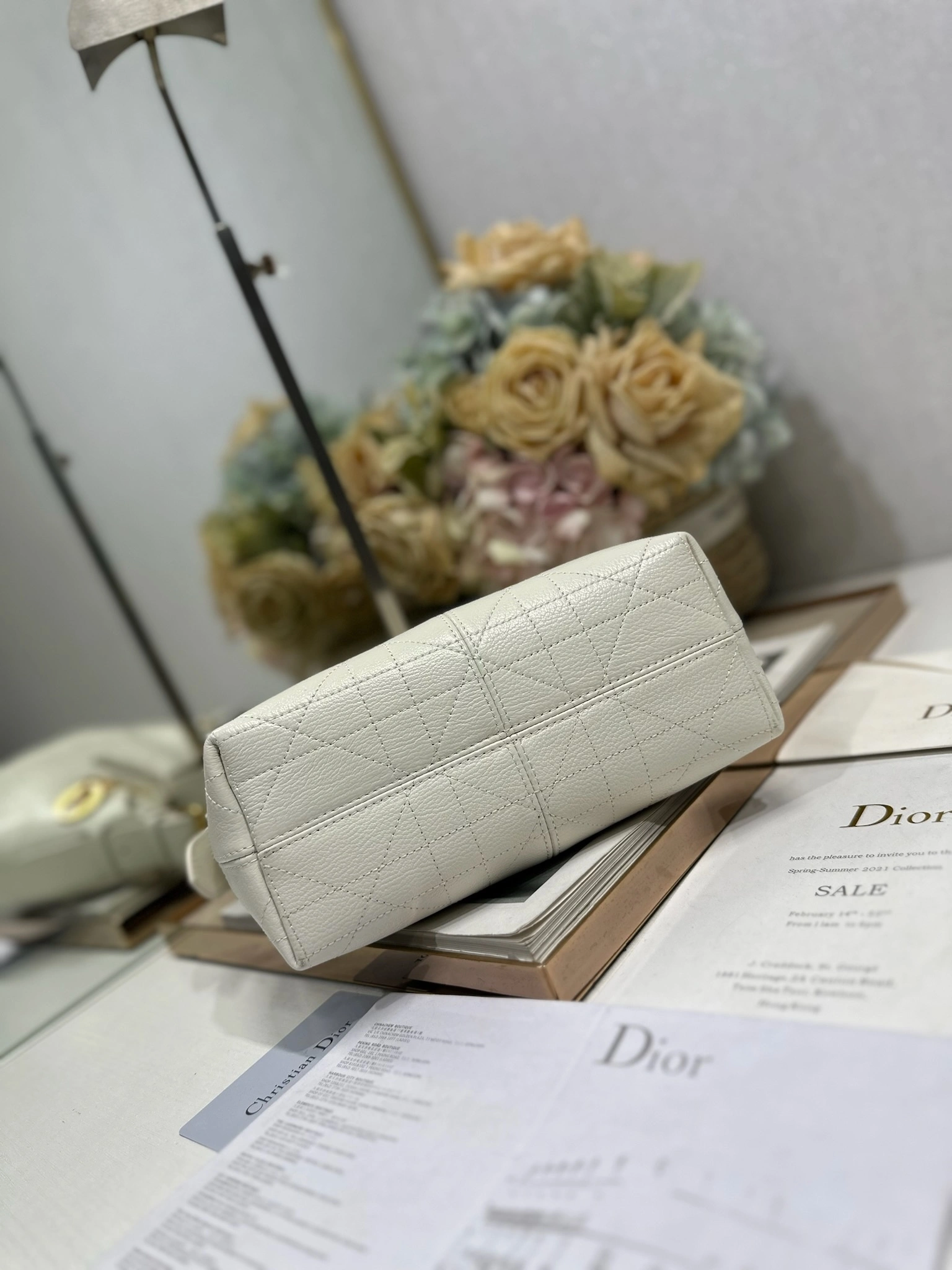 MOMO--4ior M2845UJVC-M030 high quality version Voyage cowhide item:E-B000L2025T