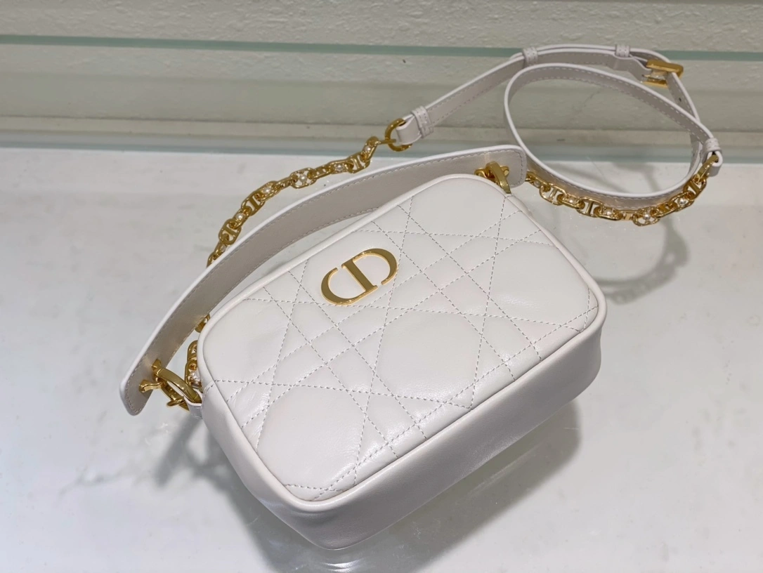 MOMO- 4ior M3352UBHM-M030 Caro high quality version item：E-B063I2445