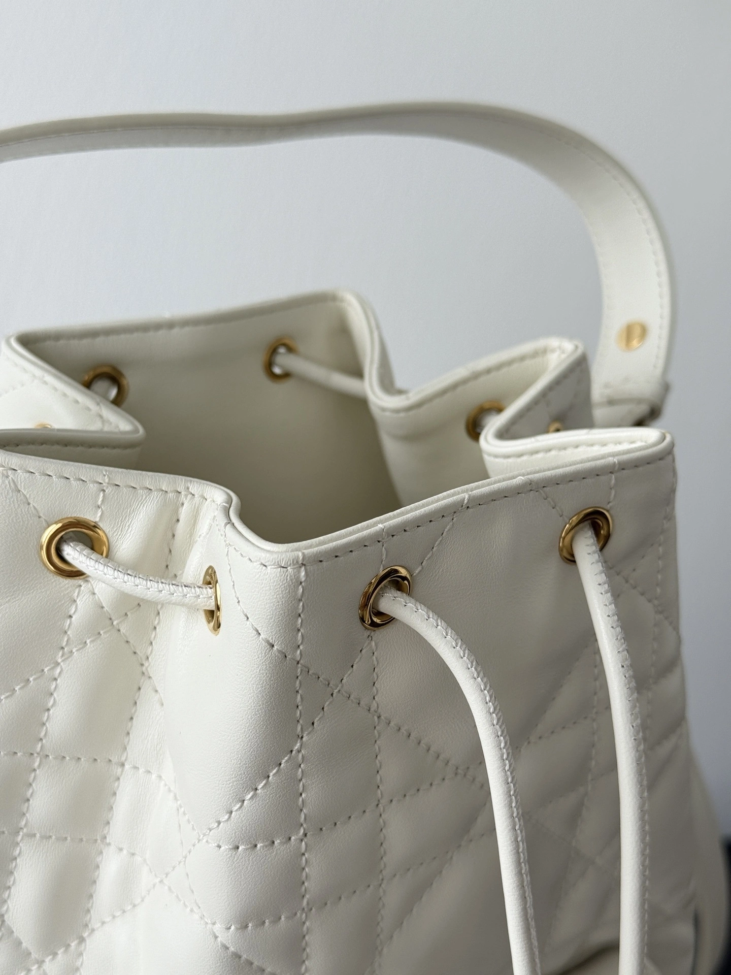 MOMO--4ior M3372UNOZ-M030 high quality version Caro sheepskin item:E-B805J2433