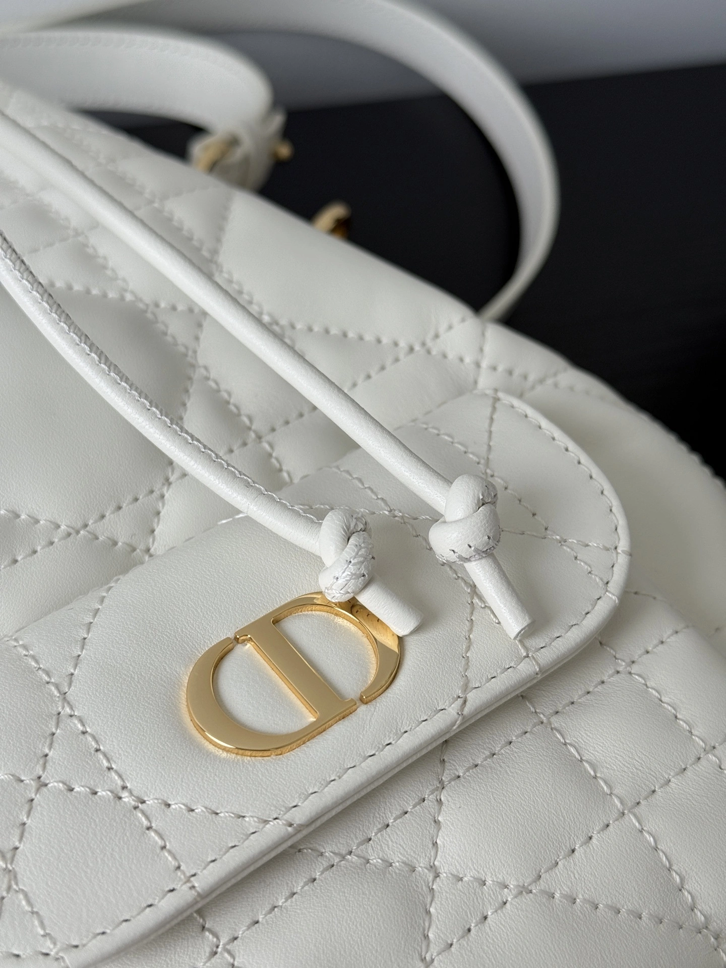 MOMO--4ior M3372UNOZ-M030 high quality version Caro sheepskin item:E-B805J2433