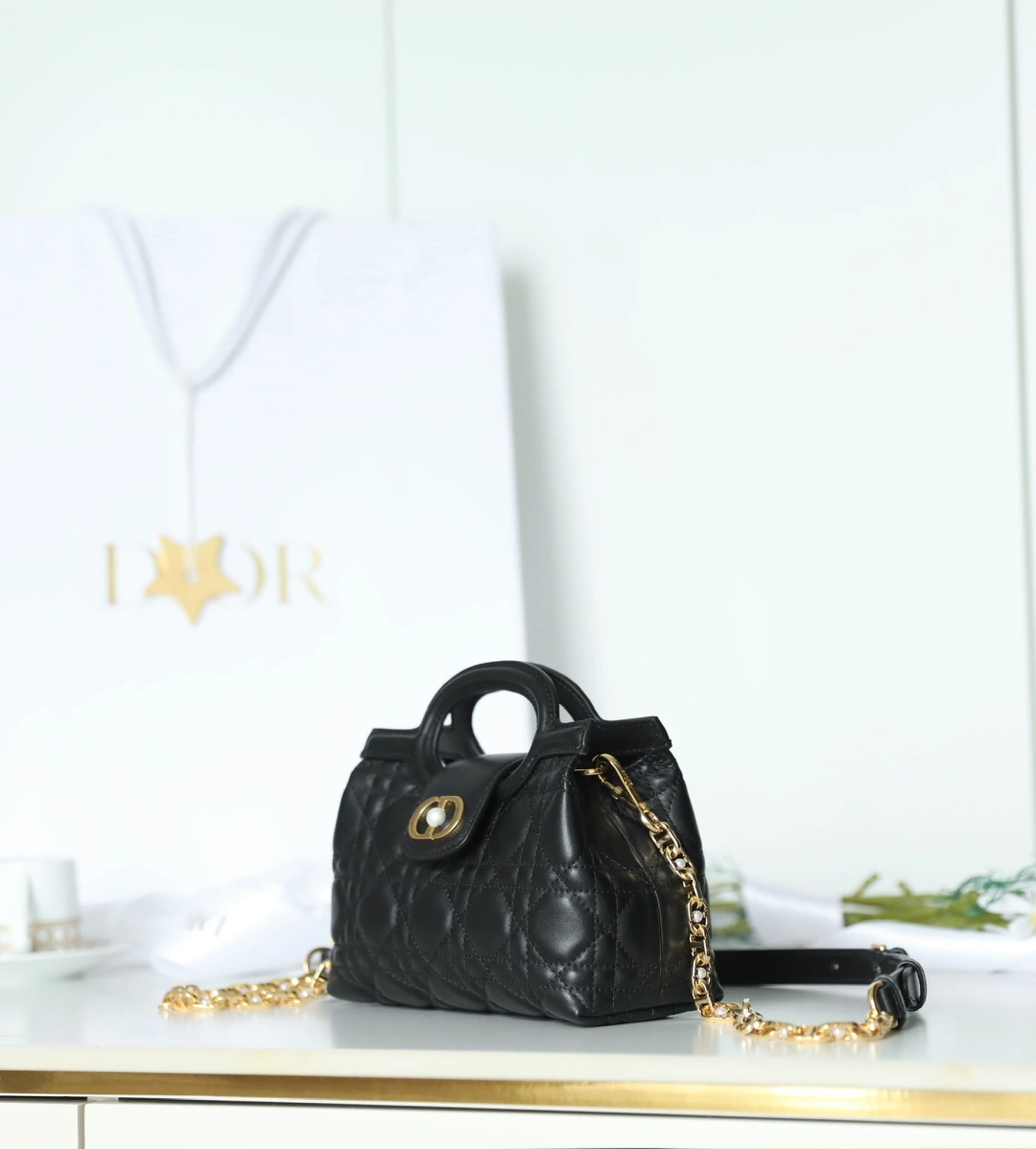 MOMO--4ior S3123UNJB-M900 high quality version 𝙅𝙤𝙡𝙞𝙚 𝙏𝙤𝙥 𝙃𝙖𝙣𝙙𝙡𝙚 sheepskin item:F-B813A2304