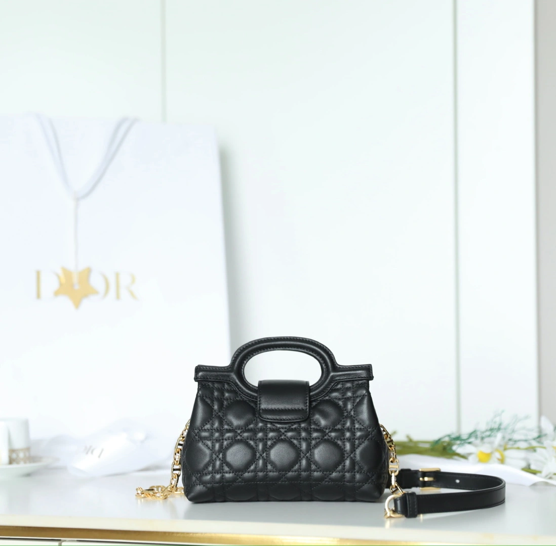 MOMO--4ior S3123UNJB-M900 high quality version 𝙅𝙤𝙡𝙞𝙚 𝙏𝙤𝙥 𝙃𝙖𝙣𝙙𝙡𝙚 sheepskin item:F-B813A2304