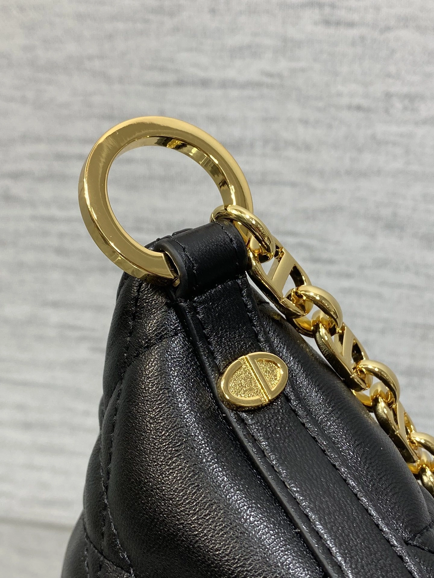 MOMO- 4ior S3202UDBB-M900 high quality version sheephide item：E-B813I2444