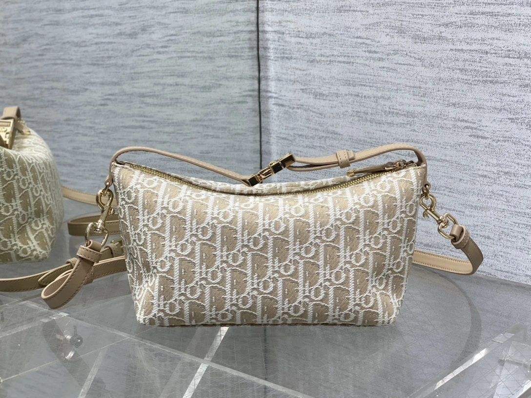 MOMO- 4ior S5554OTZQ-M925 high quality version item：E-B177I2570