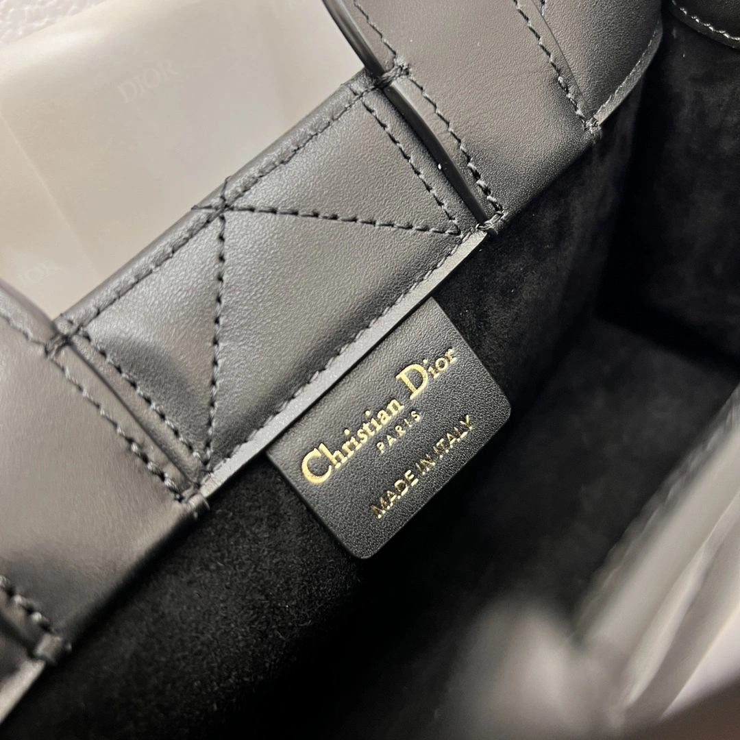 MOMO- 4ior S5573OWHP-M900 cowhide high quality version item：E-B813I2443