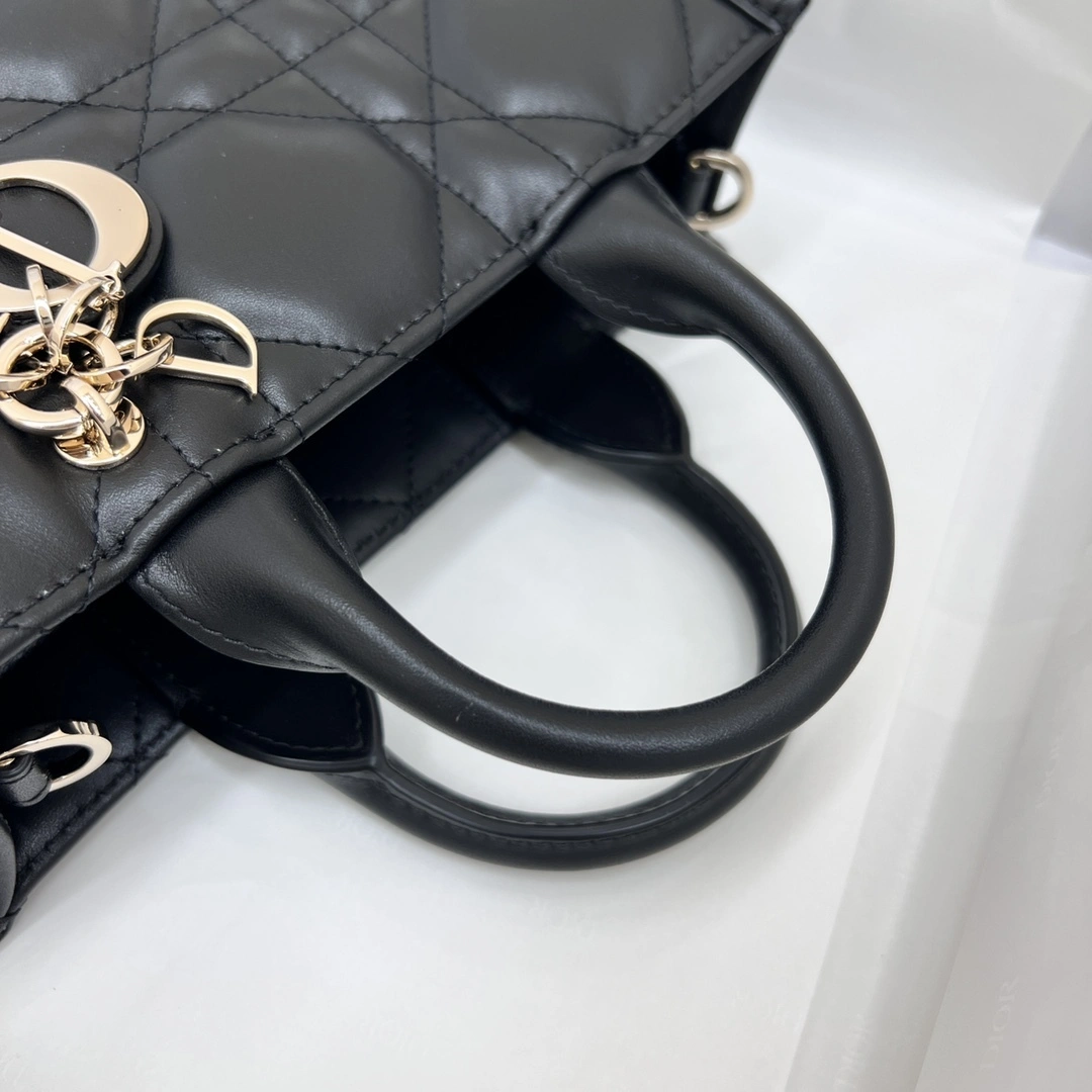 MOMO- 4ior S5573OWHP-M900 cowhide high quality version item：E-B813I2443