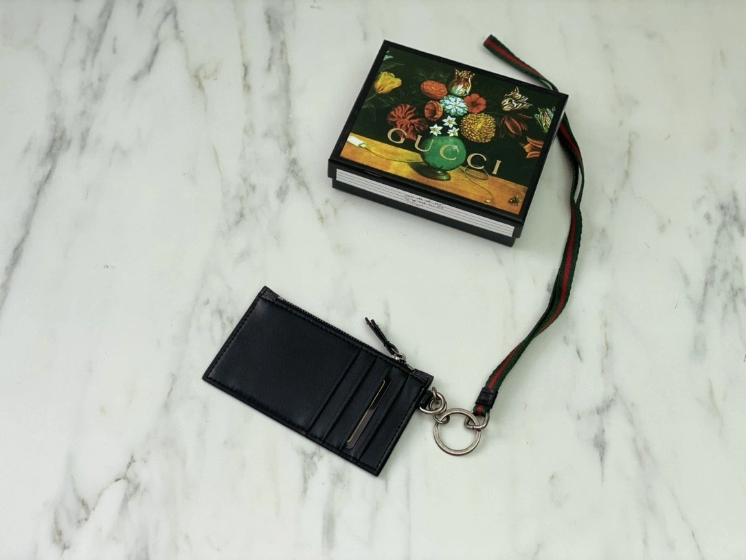 MOMO- 523903 PVC item : B-B00M0808
