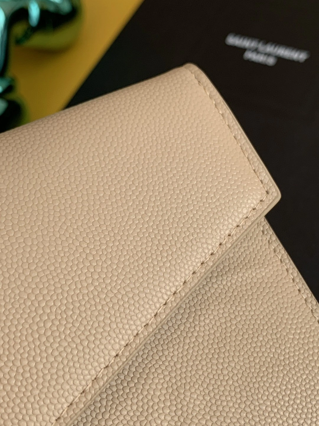 MOMO- 565739-1GF0J-2721 cowhide item : B-B597E1503W