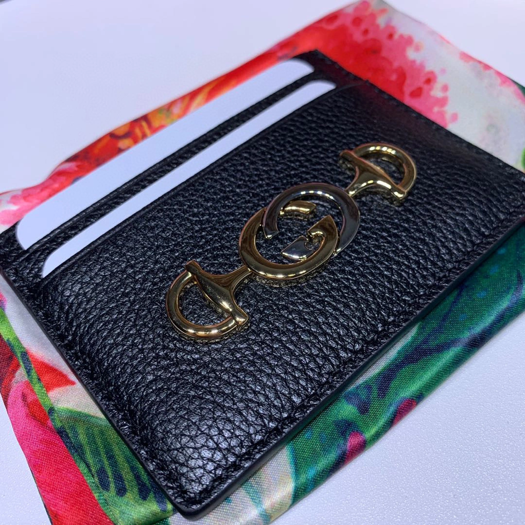 MOMO- 570679-1B90X-1000 item：B-B063G1701C