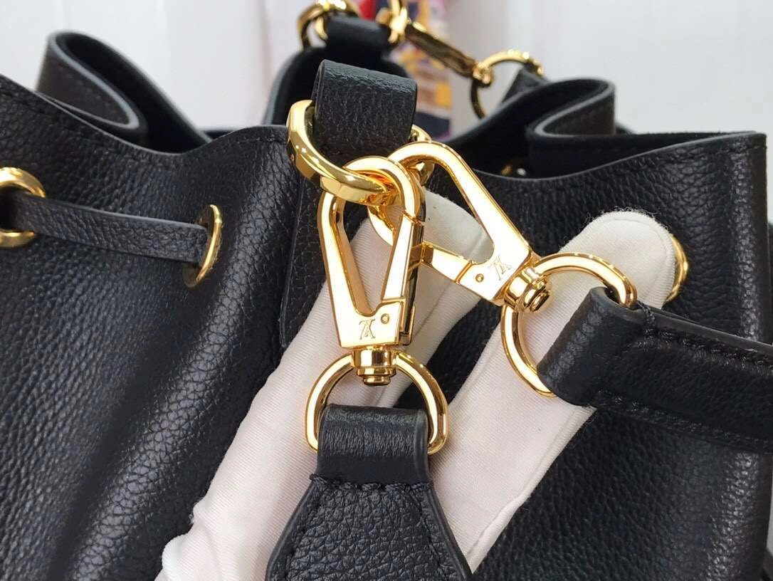 *MOMO- 57587 Calfskin item :174B85E0736