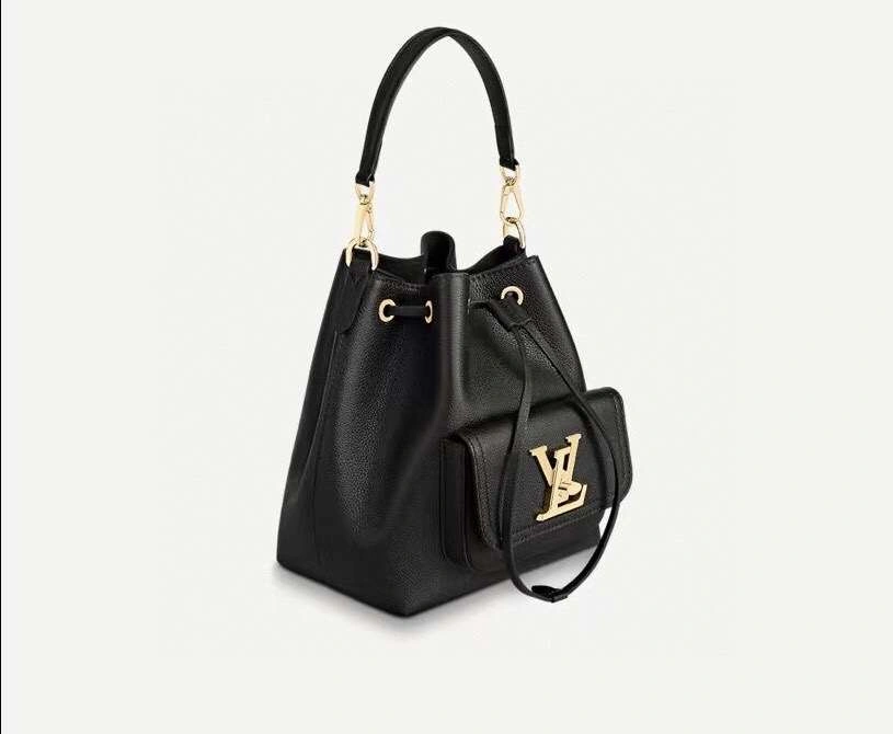 *MOMO- 57587 Calfskin item :174B85E0736