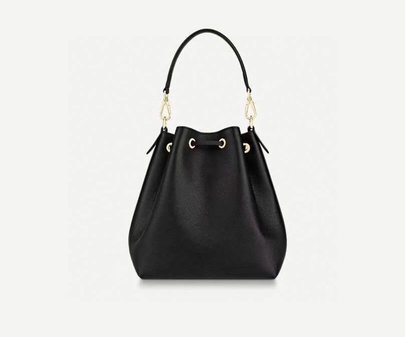 *MOMO- 57587 Calfskin item :174B85E0736