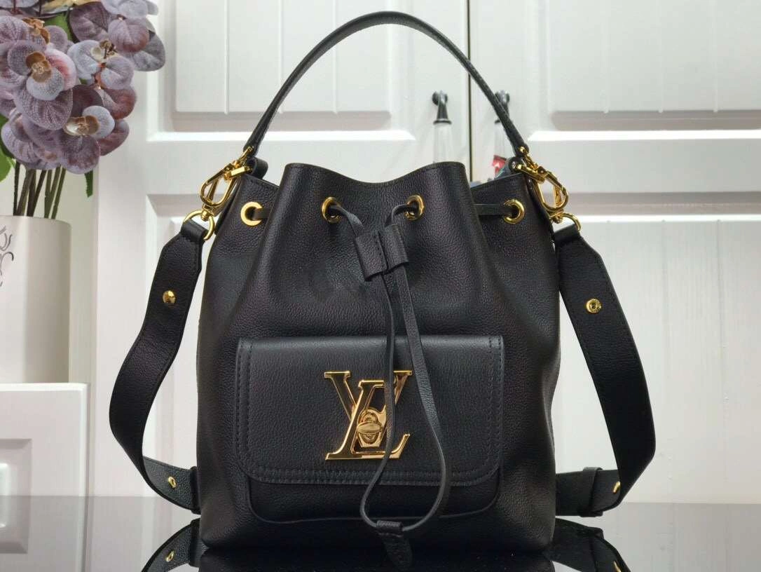 *MOMO- 57587 Calfskin item :174B85E0736