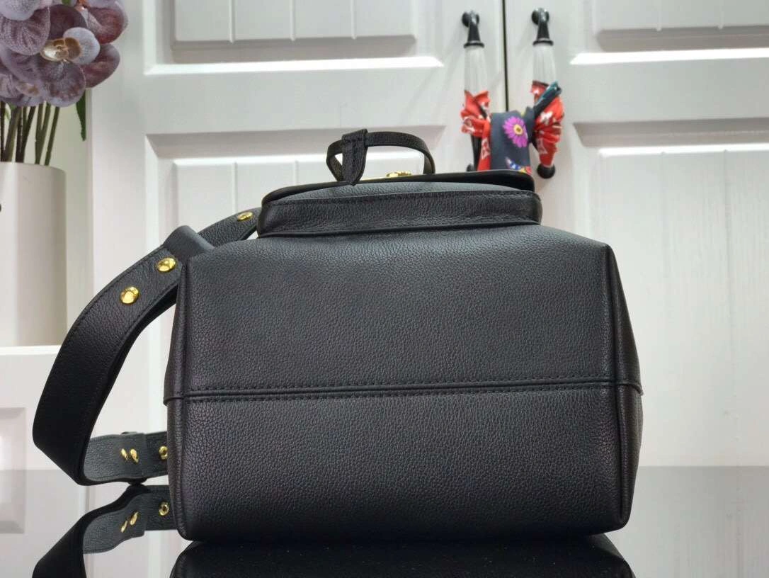 *MOMO- 57587 Calfskin item :174B85E0736