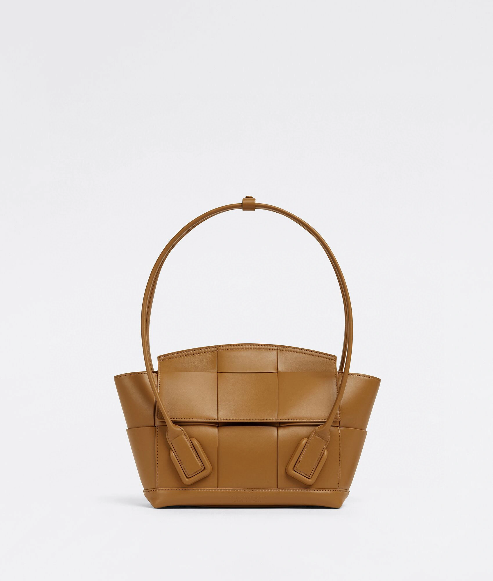 MOMO- 575943VMAP19830 The Arco calfskin item：B-B000E2339C