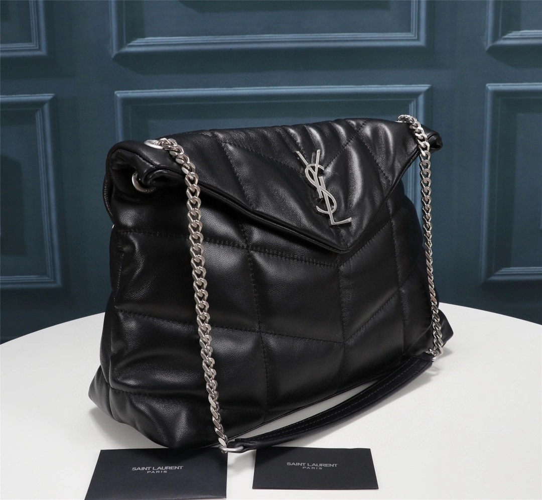 &MOMO- 577475-1EL00-1000 Lambskin item : B-B597E1414W