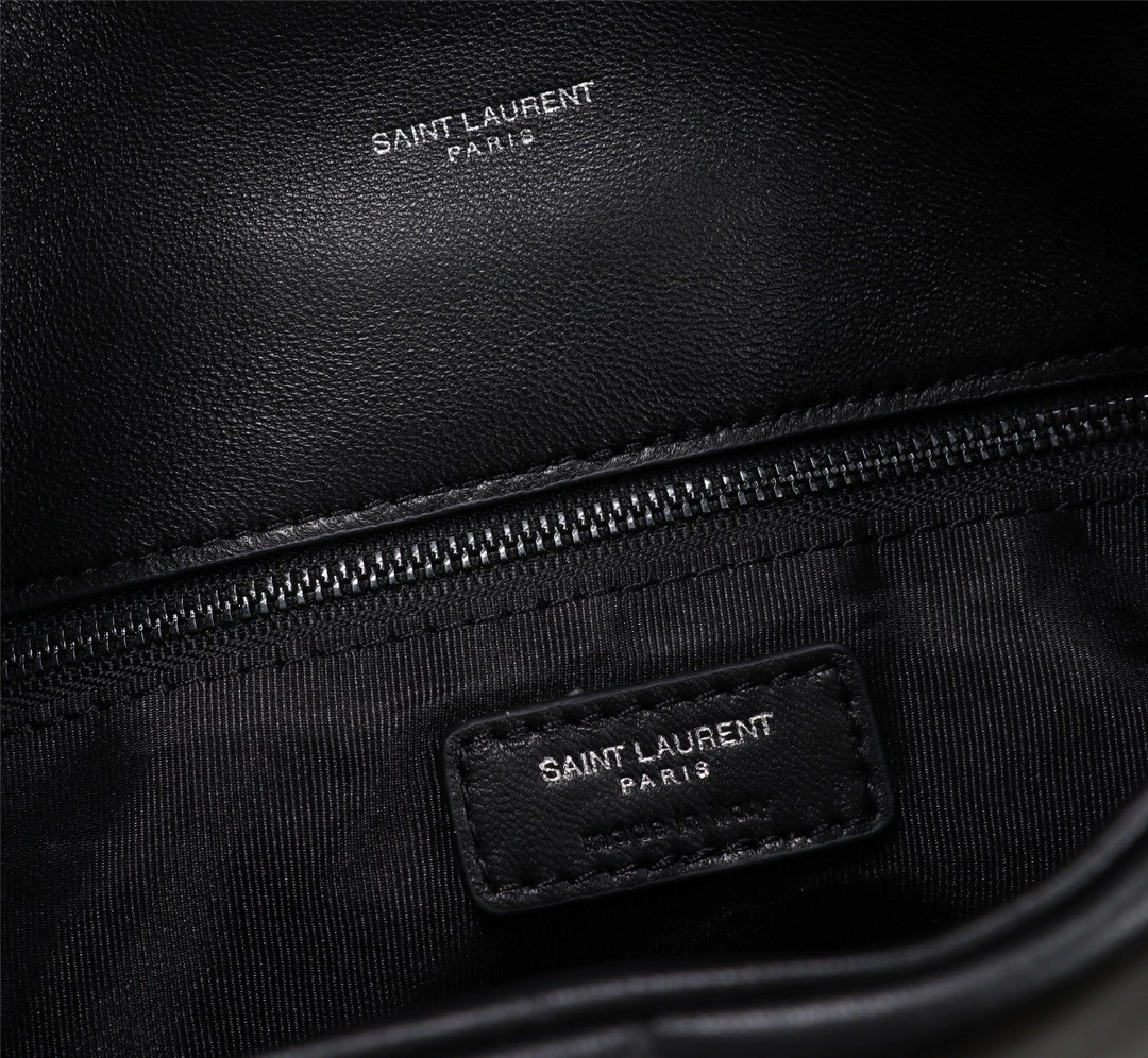 &MOMO- 577475-1EL00-1000 Lambskin item : B-B597E1414W