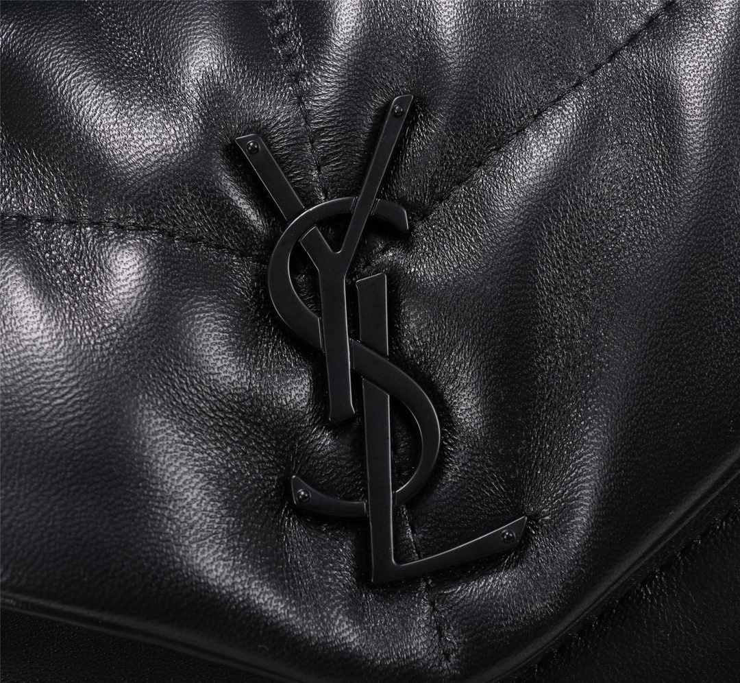 MOMO- 577475-1EL08-1000 5774751EL081000 Lambskin item : B-B597E1704W
