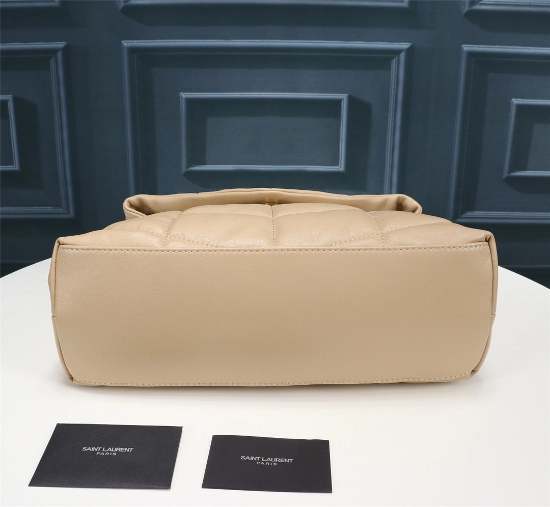 &MOMO- 5774751EL072721 Lambskin item : B-B597E1701W