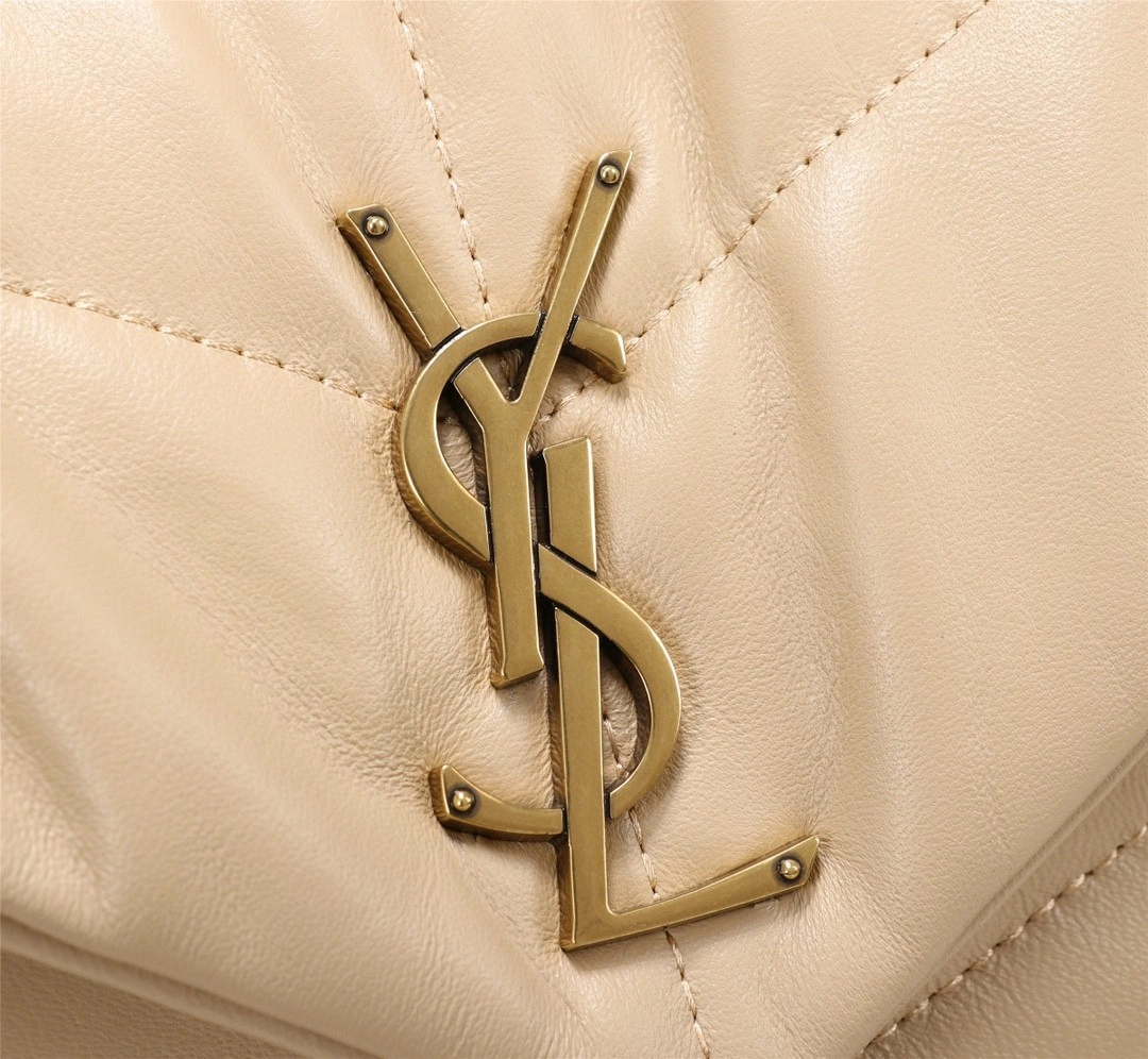 &MOMO- 5774751EL072721 Lambskin item : B-B597E1701W