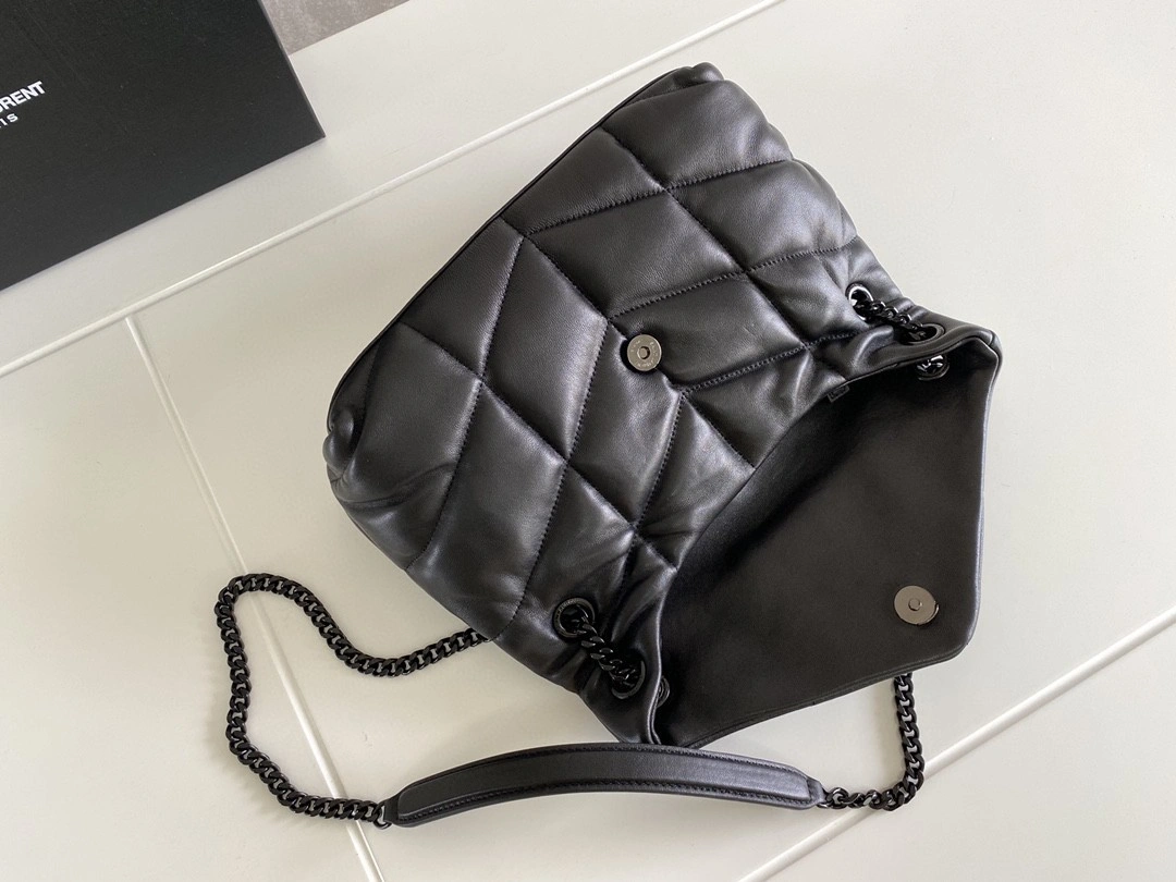 MOMO- 577476-1EL08-1000 5774761EL081000 Lambskin item : B-B597E1412W