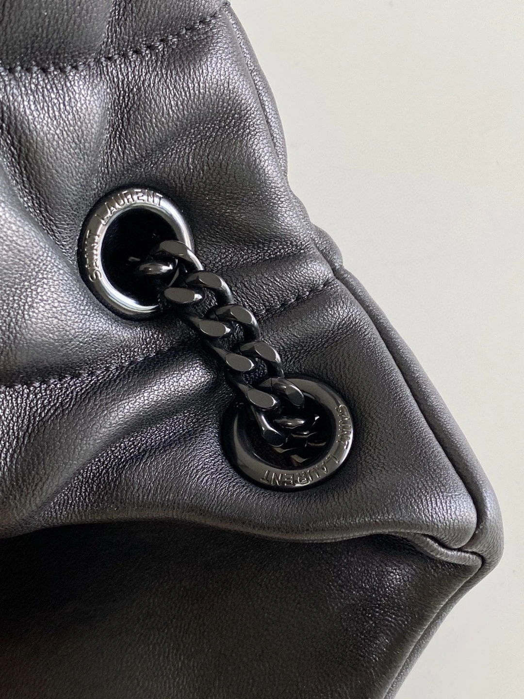 MOMO- 577476-1EL08-1000 5774761EL081000 Lambskin item : B-B597E1412W