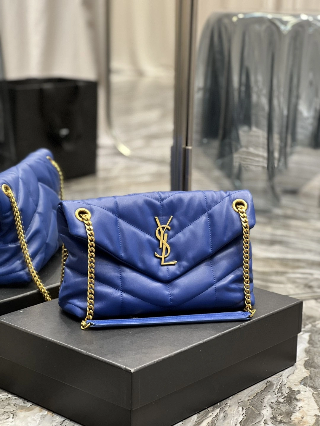 MOMO- 5774761EL074331 Lambskin item : B-B597E1706W