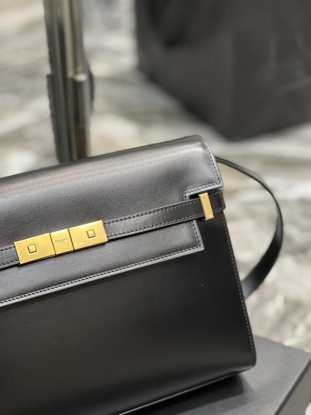 &MOMO- 5792710SX0W1000 Manhattan item : B-B597E1416W