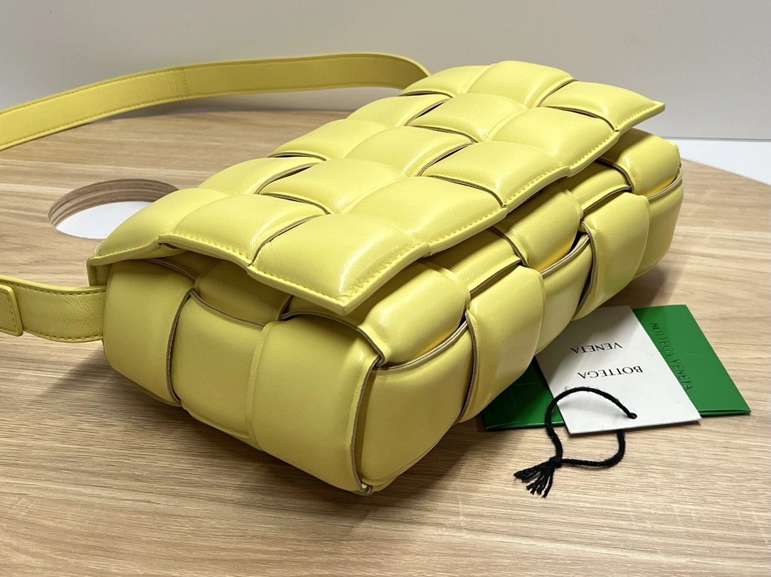 MOMO- 591970VCQR1-7416 Cassette bag item : B-B063D1808