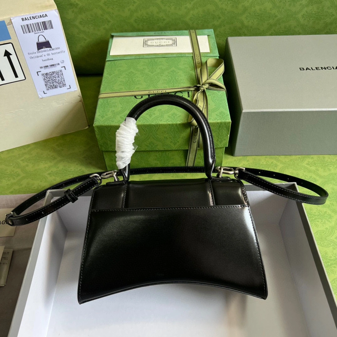 MOMO- 5935461QJ4Y1000 × item：B-B000F1704C