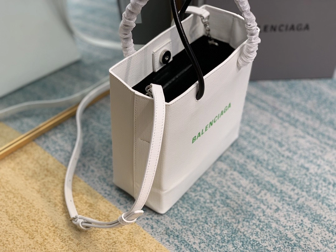 MOMO- 597858-0AI5N-9063 sheephide item : B-B063D1816