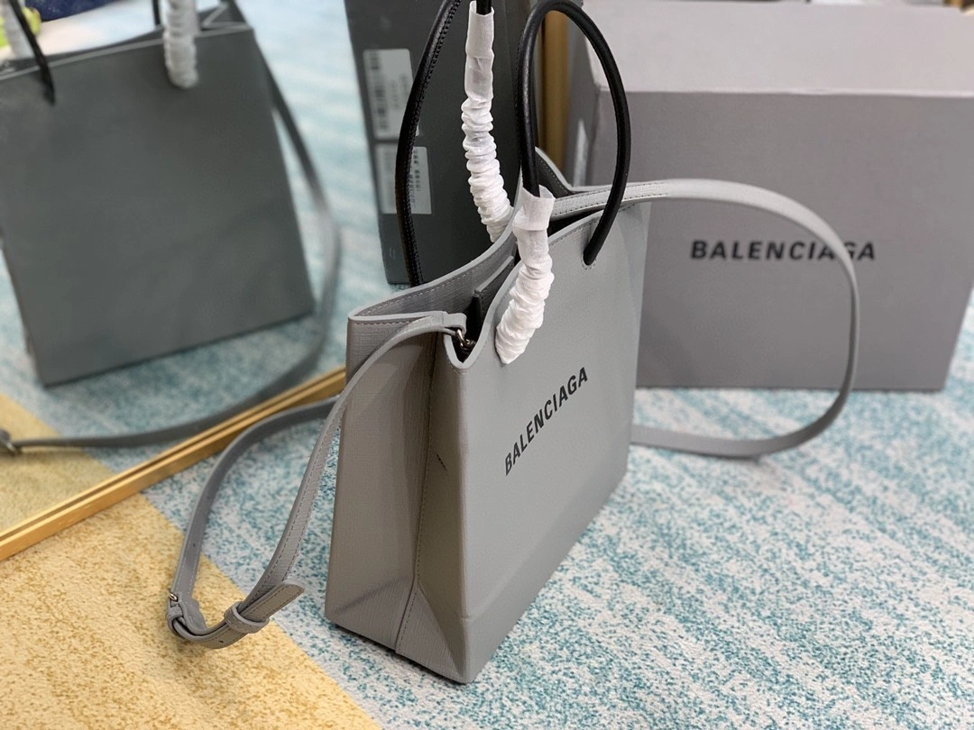 MOMO- 5978580AI2N1160 sheephide item : B-B063D1815