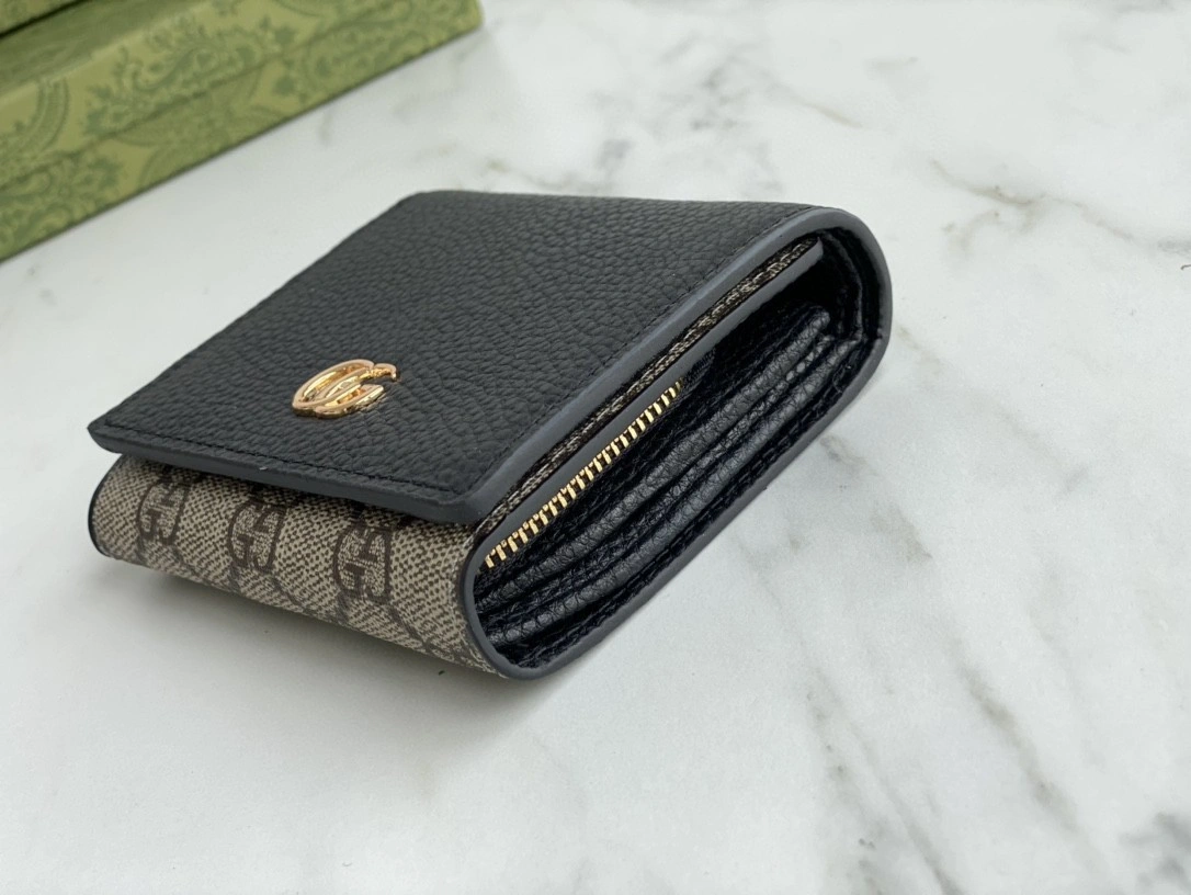 MOMO- 598587 Ophidia Calfskin item : A-B00M0208
