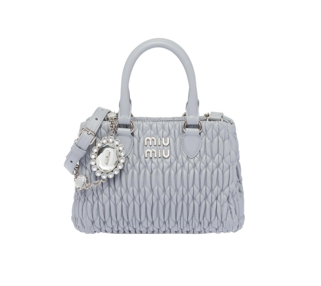 MOMO- 5BA251-FVJ-F0591-V-OLO item:D-B063A0423S