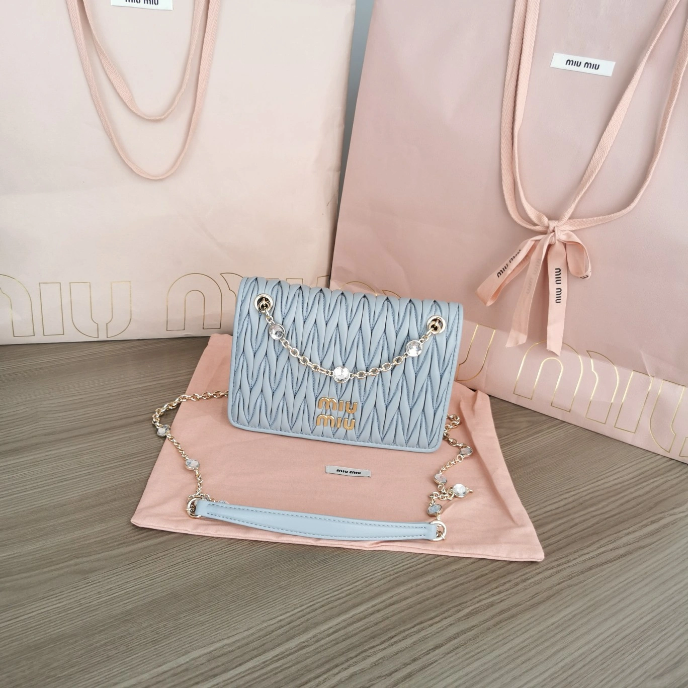 MOMO- 5BP065-2CE3-F0E2H-V-OLO item：C-B063I2025V