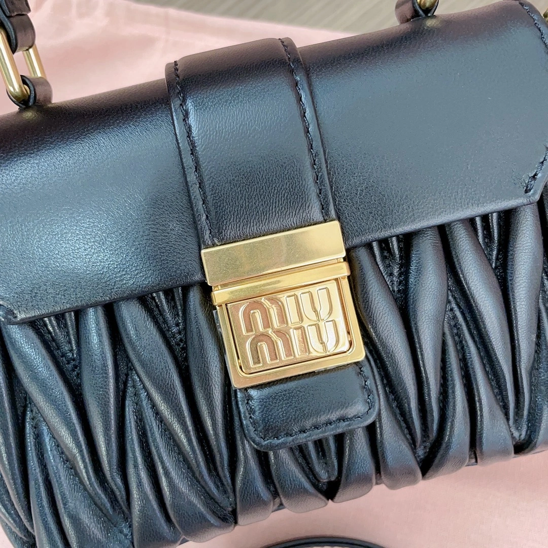 MOMO- 5BP083-N88-F0002 item:D-B063A0433S
