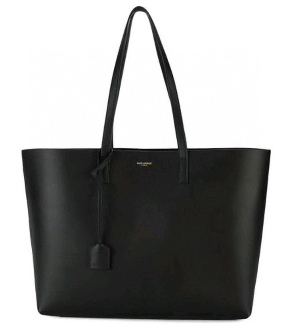MOMO- 600281-CSV0J-4147 cowhide item : B-B597E1425W