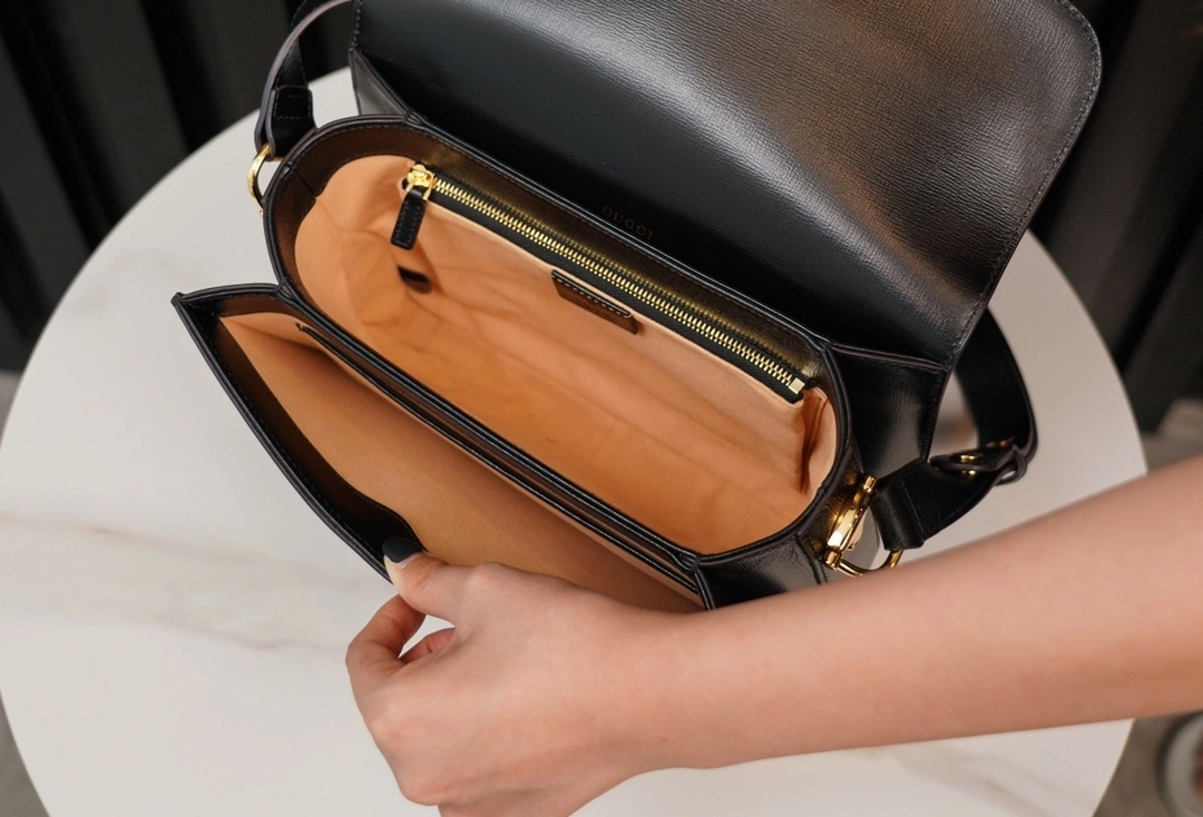 MOMO--‎602204 1DB0G 1000 602204-1DB0G-1000 high quality version item：C-B461H1651Q