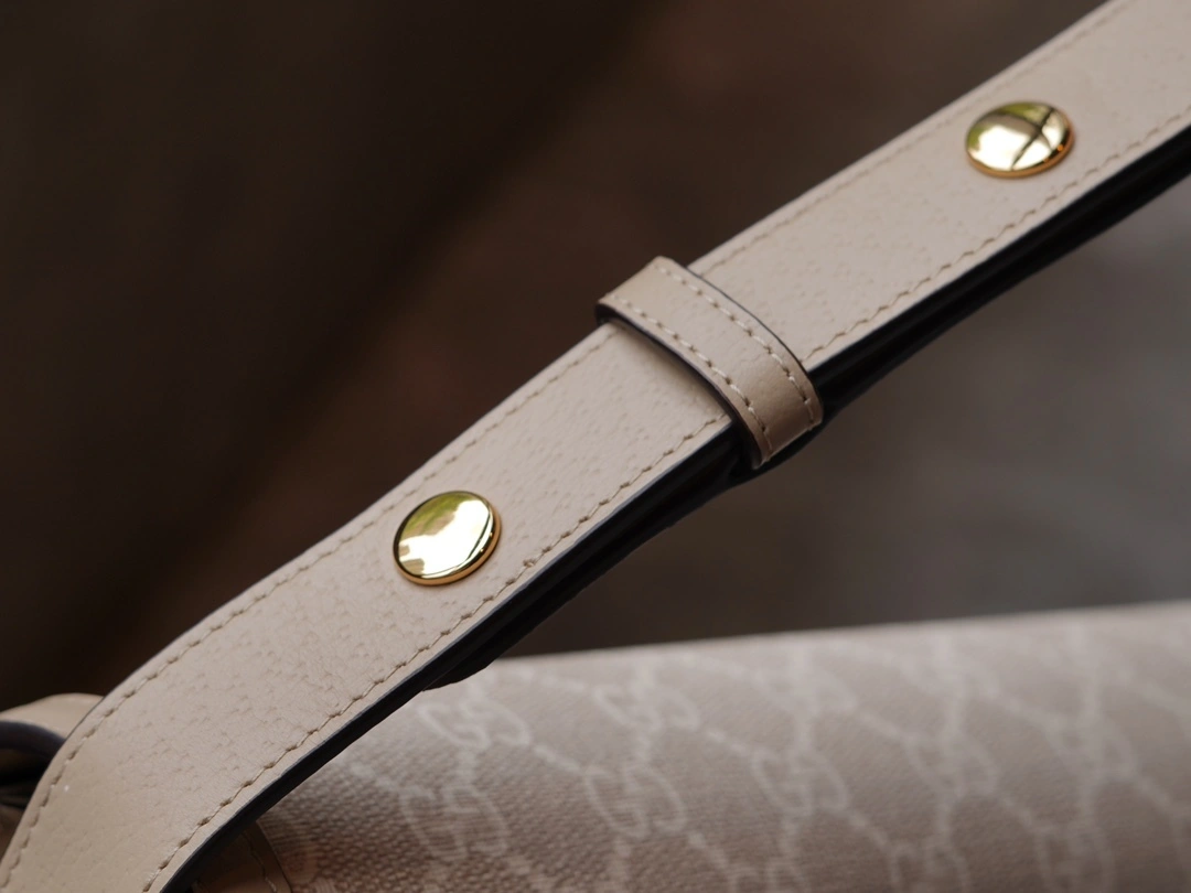 MOMO- 602204-UULBG-9683 high quality version item：C-B461H1660Q