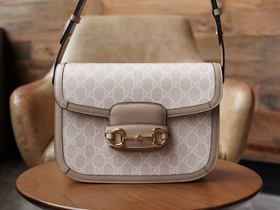 MOMO- 602204-UULBG-9683 high quality version item：C-B461H1660Q