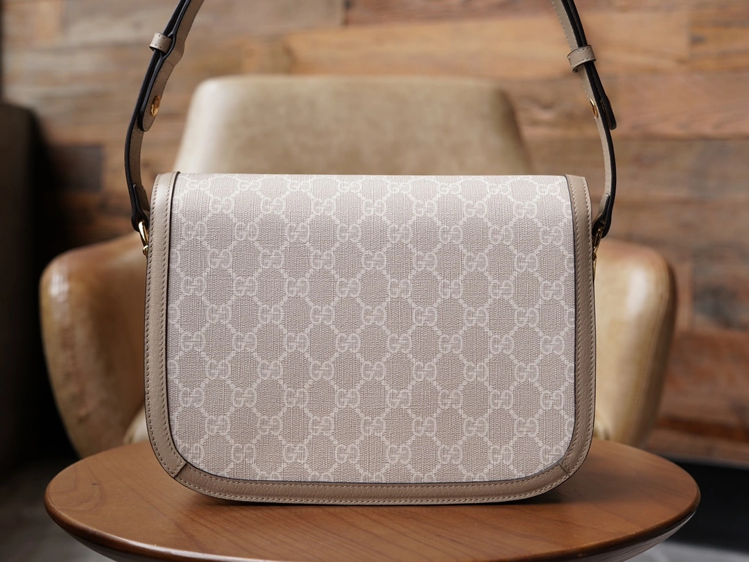 MOMO- 602204-UULBG-9683 high quality version item：C-B461H1660Q