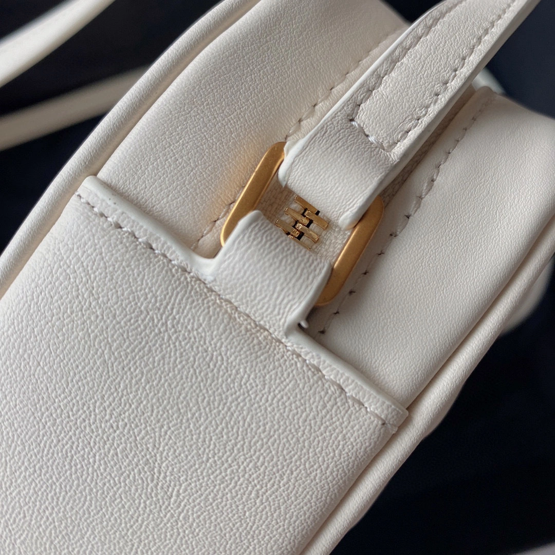 MOMO- 612544DV707-9207 cowhide item：B-B597G0909C