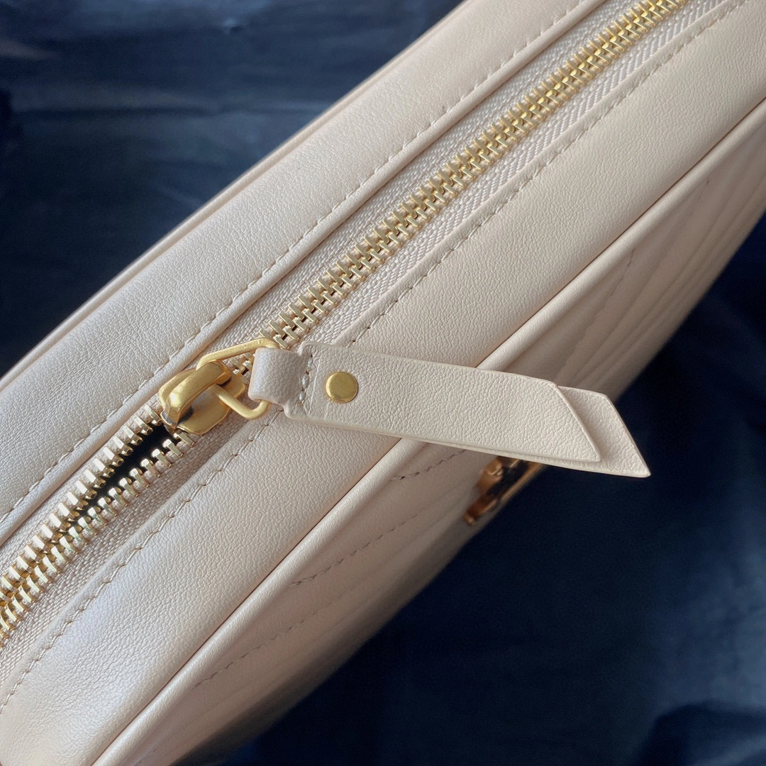 MOMO- 612544DV7079141 cowhide item：B-B597G0910C