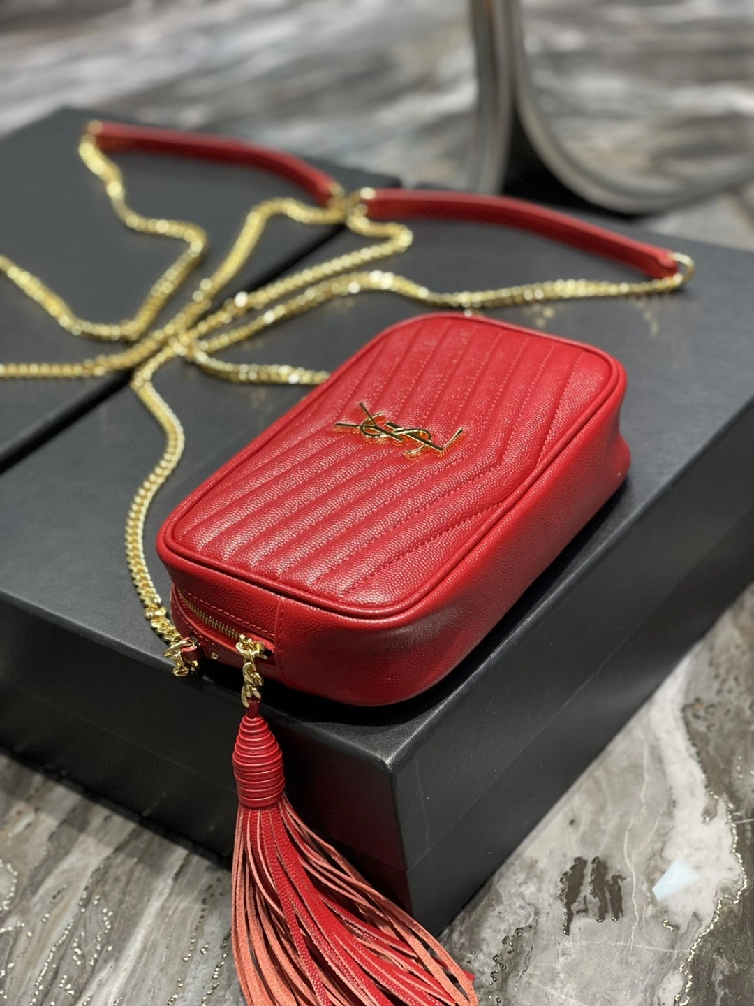 MOMO- 6125791GF016805 cowhide item : B-B597E1422W