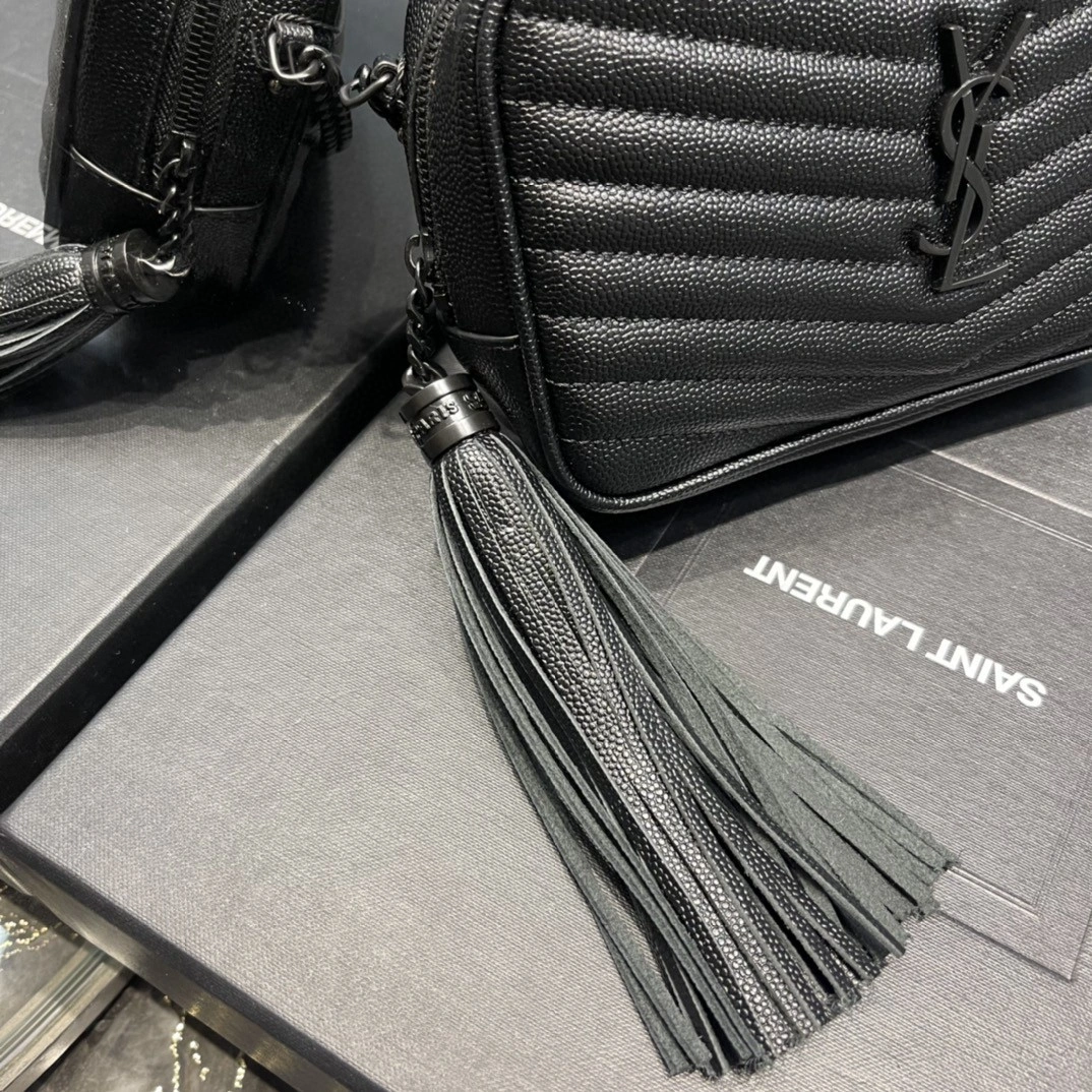 MOMO- 6125791GF081000 cowhide item : B-B597E1741W