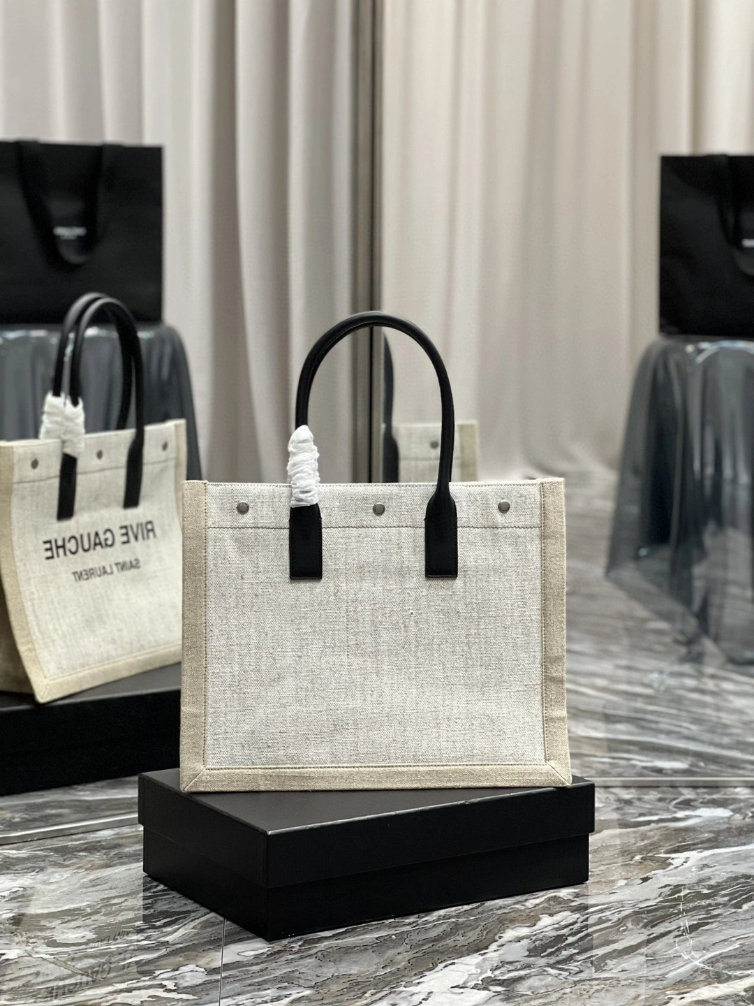MOMO- 617481-FAABR-9054 Rive Gauche item : B-B597E1443W