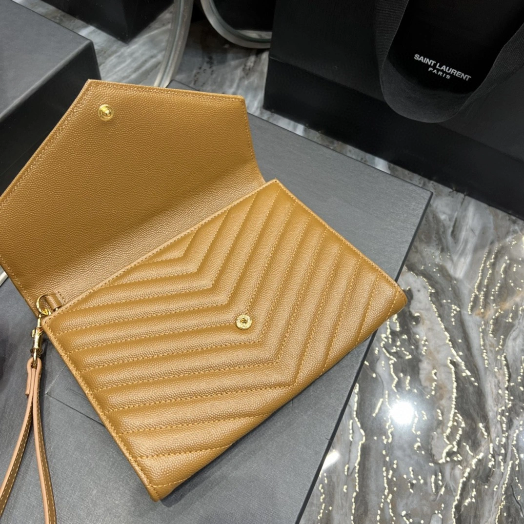 MOMO- 617662-BOW01-2516 Calfskin item : B-B597E1729W