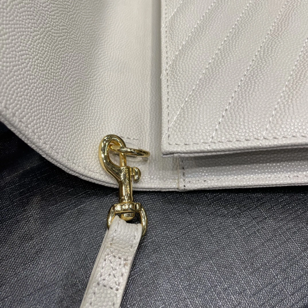 MOMO- 617662-BOW01-9207 Calfskin item : B-B597E1404W