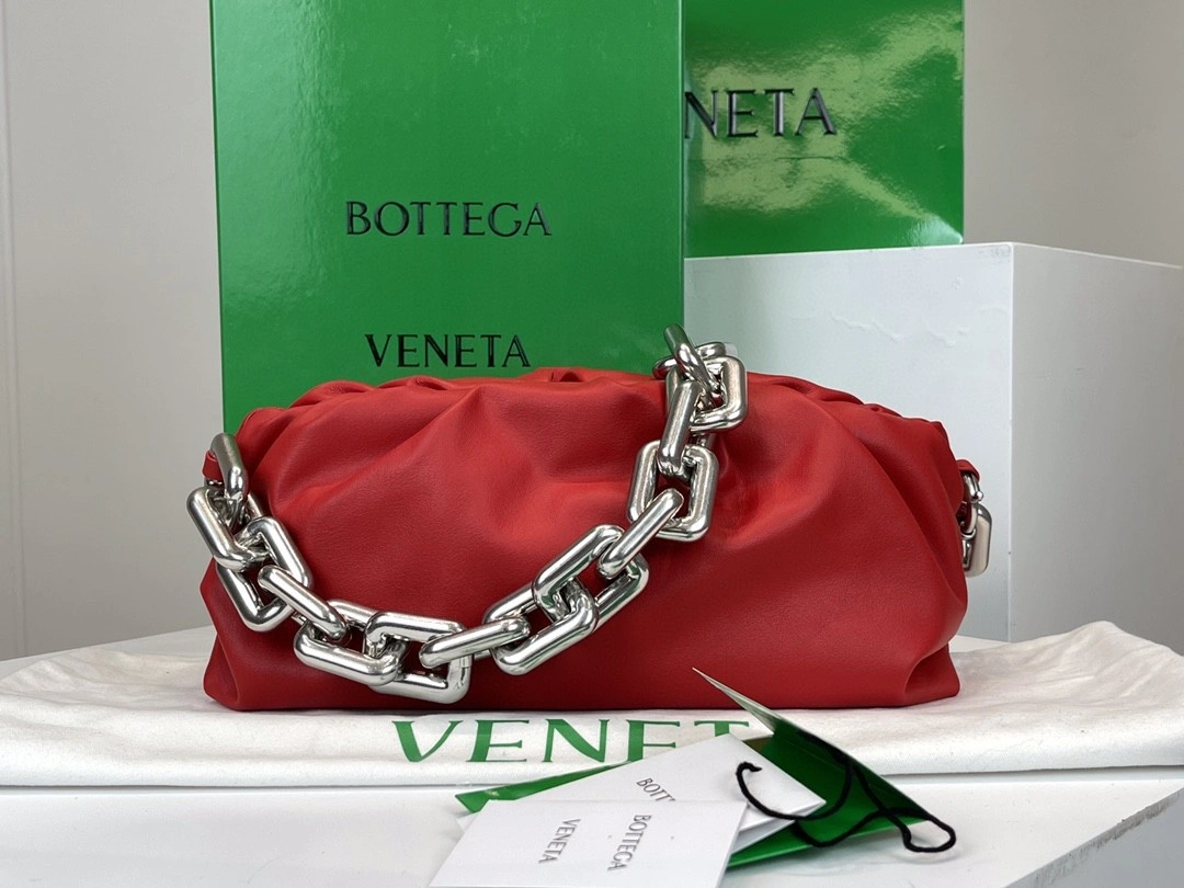 MOMO- 620230 The Chain Pouch item : B-B125C1219